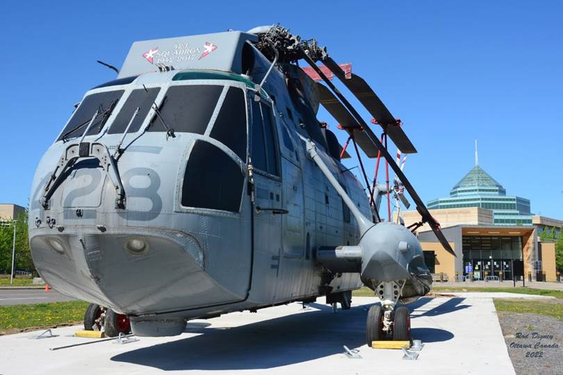 CH-124 Sea King 12428 at DND HQ 5