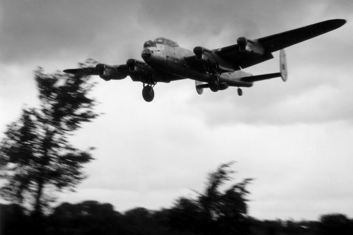 My father, Richard Dumigan, began taking photos in the mid 1940s and this is the first image he remembers turning out good with his Kodak Hawkeye camera: a postwar Lancaster landing at Dorval. From the ‘50s on, Richard actively photographed aircraft in the Montreal area. (Eric Dumigan)