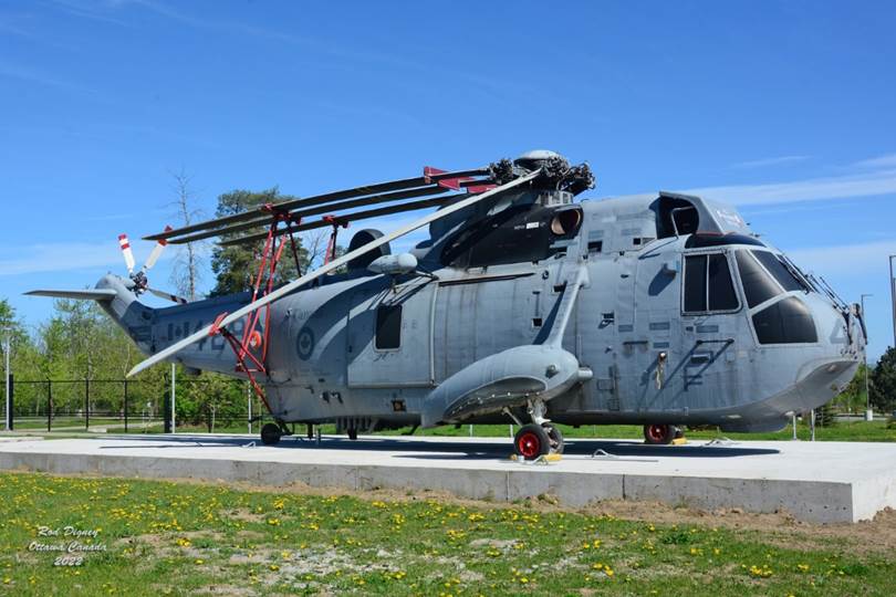 CH-124 Sea King 12428 at DND HQ 2