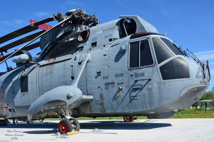 CH-124 Sea King 12428 at DND HQ 3